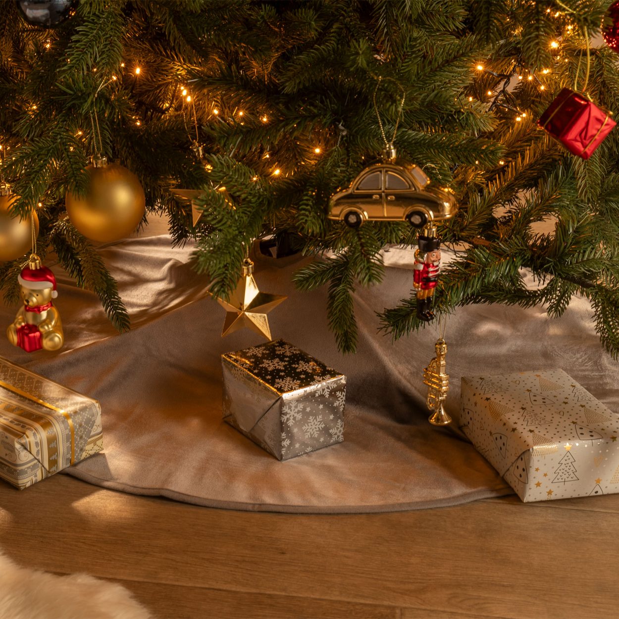 HOME CREATION Jupe de sapin de Noel bon marche chez ALDI