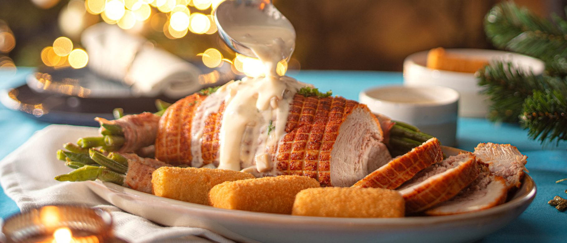 Gefüllter Putenbraten mit Cognacsoße und Kartoffelkroketten