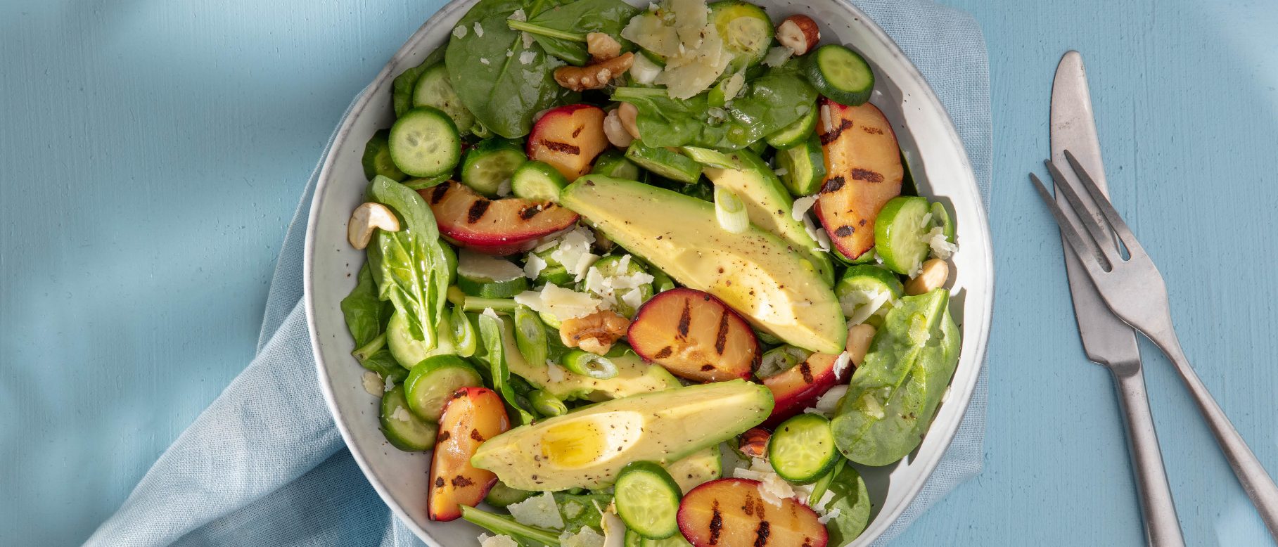 Salat mit gegrillten Pflaumen